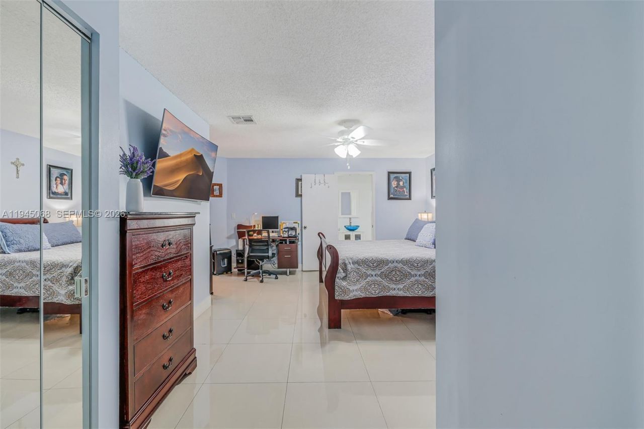 9526 SW 155th Ave, Miami, FL 33196 Photo