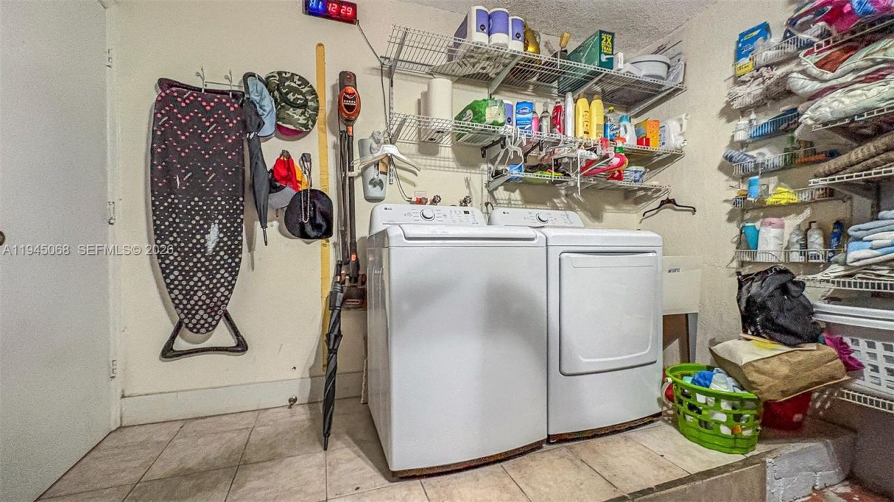 9526 SW 155th Ave, Miami, FL 33196 Photo