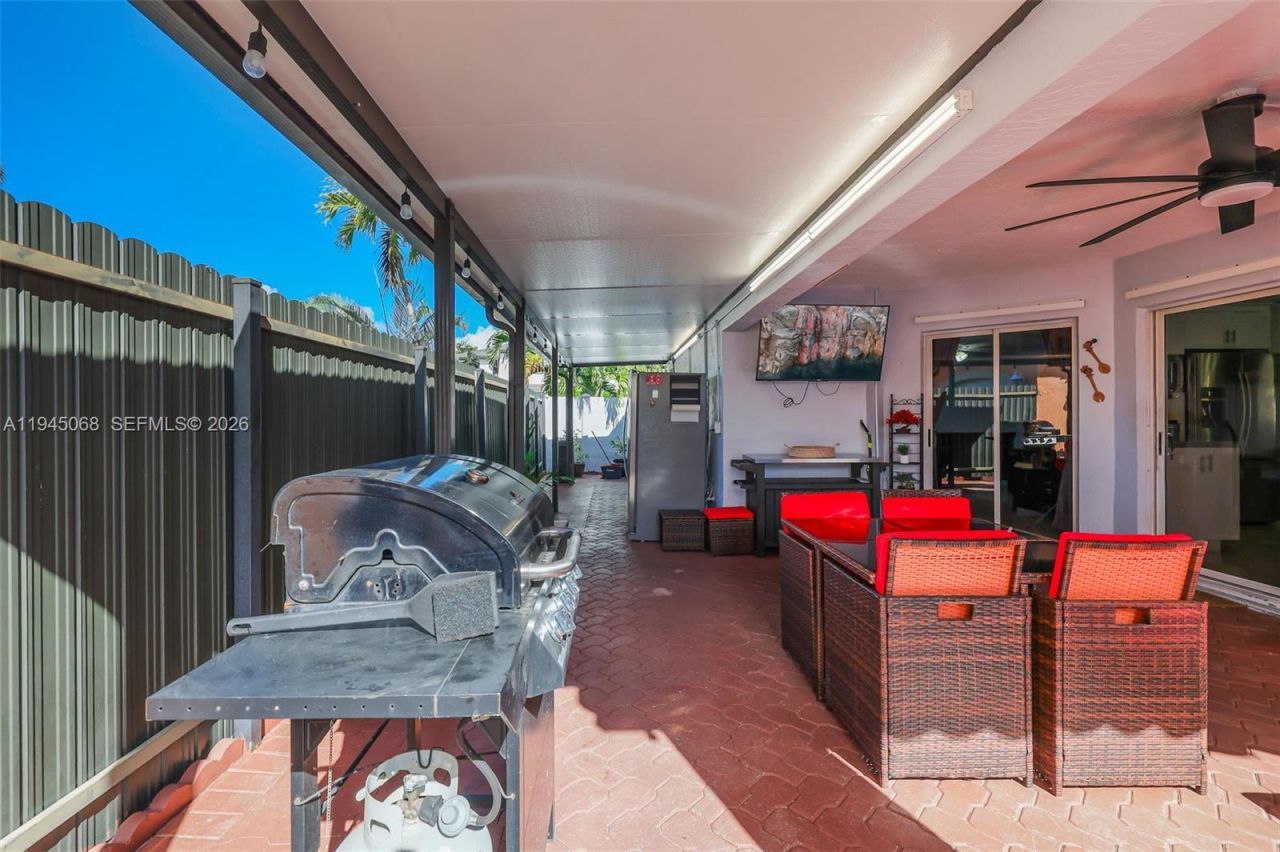 9526 SW 155th Ave, Miami, FL 33196 Photo