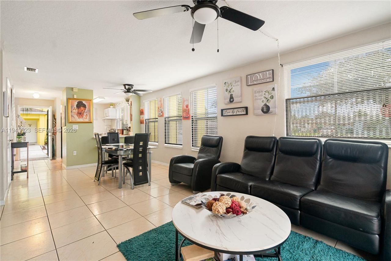 19620 SW 103rd Ct, Unit 1-1, Cutler Bay, FL 33157 Photo