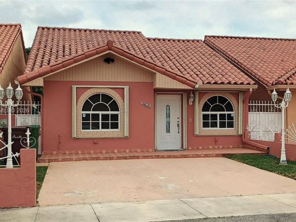 5841 W 21st Ct, Hialeah, FL 33016