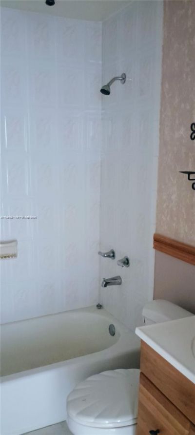 5841 W 21st Ct, Hialeah, FL 33016 Photo