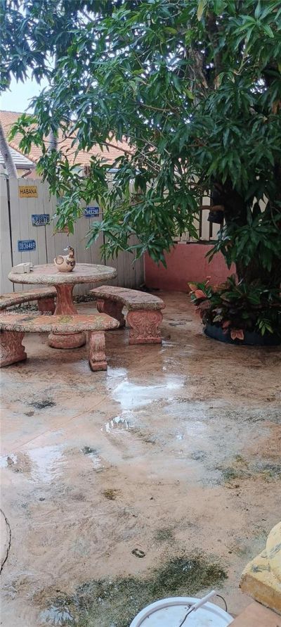 5841 W 21st Ct, Hialeah, FL 33016 Photo