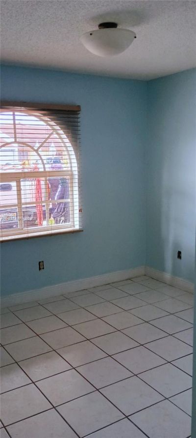 5841 W 21st Ct, Hialeah, FL 33016 Photo