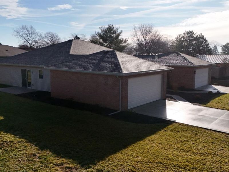 29 Wedgewood Drive, Willard, OH 44890 Photo 2