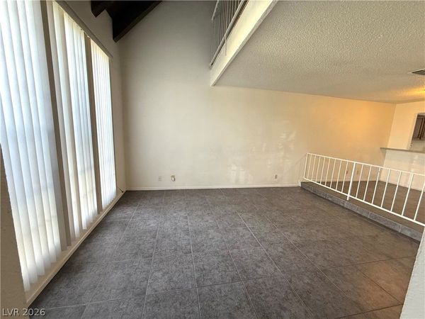 6544 Ironbark Lane, Las Vegas, NV 89107