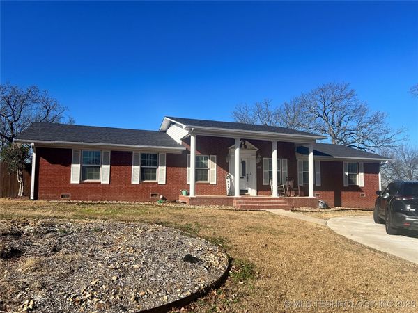 1901 Mockingbird, McAlester, OK 74501