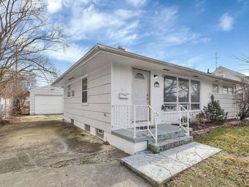 3426 Oaklawn Street, Columbus, OH 43224 Photo 2