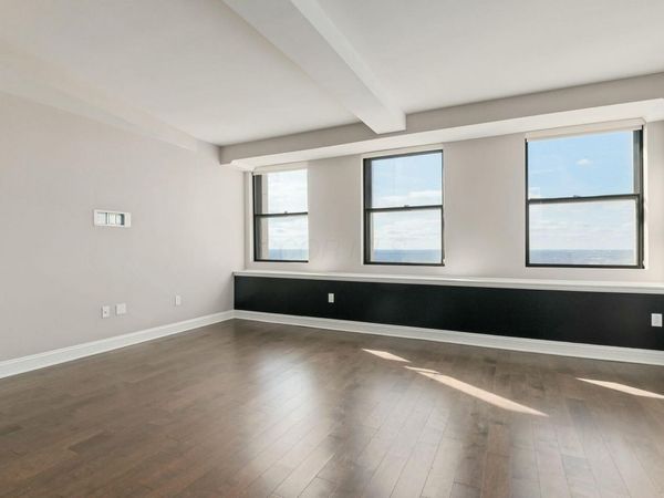 50 W Broad Street, Unit 2403, Columbus, OH 43215