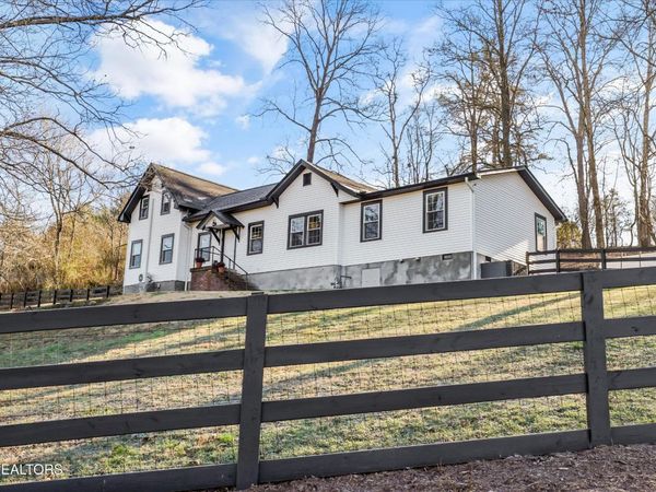 183 Laurel Rd, Clinton, TN 37716