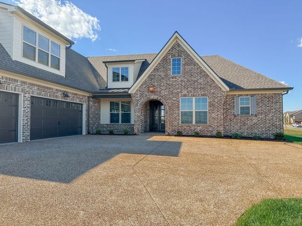 469 Bell Lake Rd , Gallatin, TN 37066