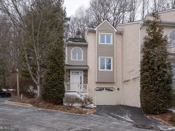 514 WATERS EDGE, NEWTOWN SQUARE, PA 19073