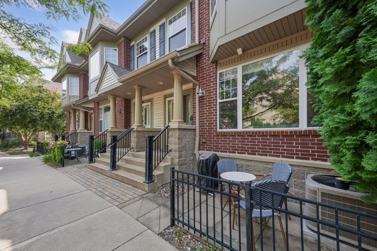 11343 Stratton Avenue, Unit 218, Eden Prairie, MN 55344 Main Photo