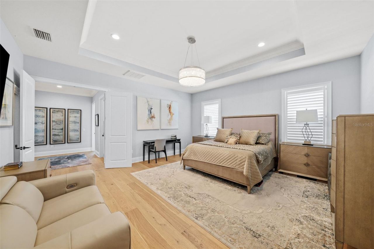 3301 W Lawn Avenue, Tampa, FL 33611 Photo