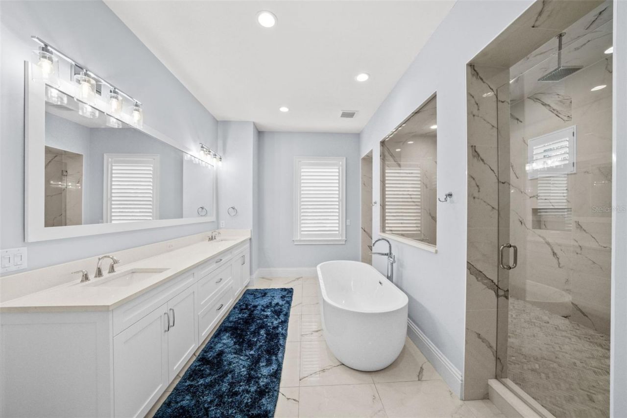 3301 W Lawn Avenue, Tampa, FL 33611 Photo