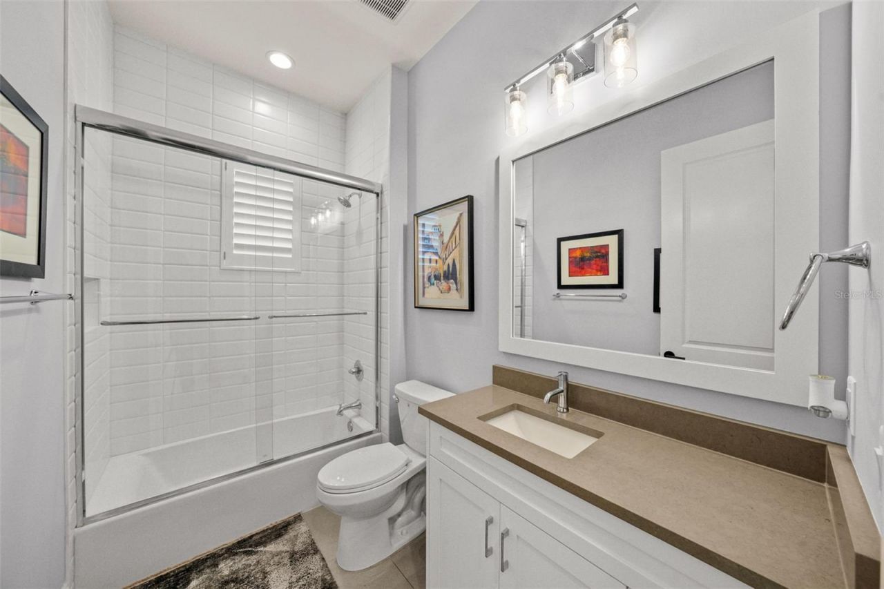 3301 W Lawn Avenue, Tampa, FL 33611 Photo