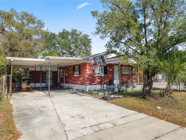 2910 E EMMA STREET, TAMPA, FL 33610