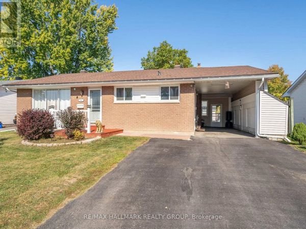 591 Eastvale Drive, Ottawa, ON K1J6Z4