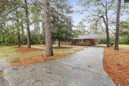 1260 Pinecrest Drive photo 4