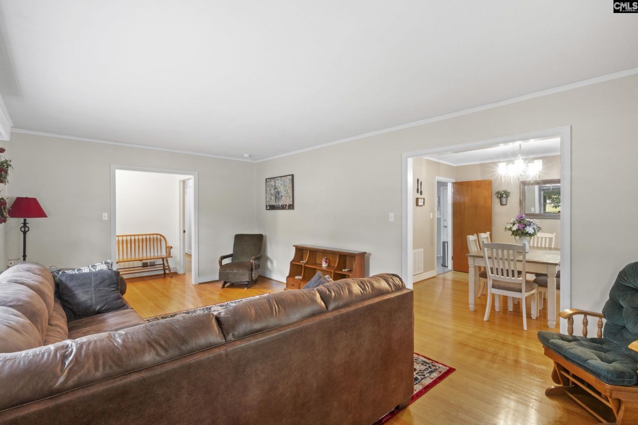 1260 Pinecrest Drive Photo 6