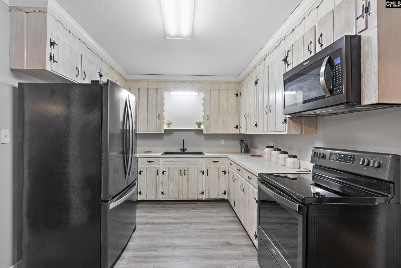 1260 Pinecrest Drive Photo 9