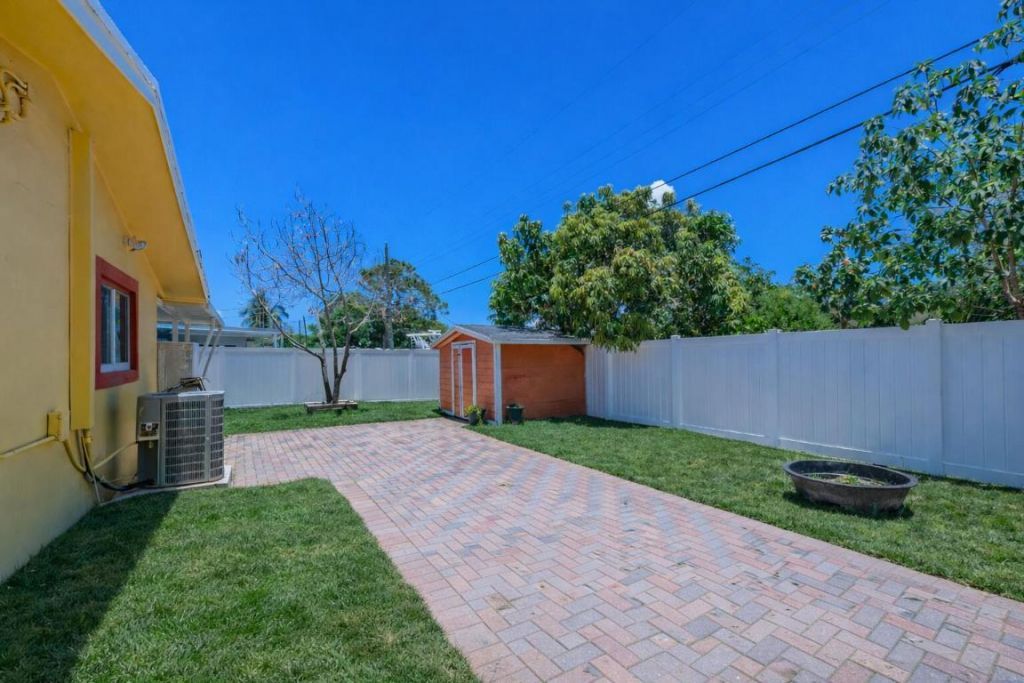 3730 NE 13th Terrace, Pompano Beach, FL 33064 Photo