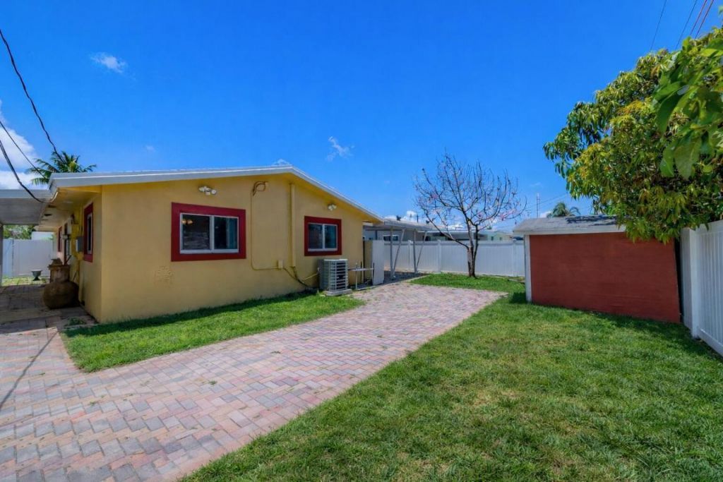 3730 NE 13th Terrace, Pompano Beach, FL 33064 Photo