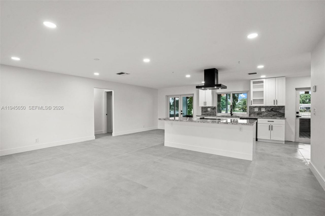 5805 NW 72nd Ave , Tamarac, FL 33321 Photo