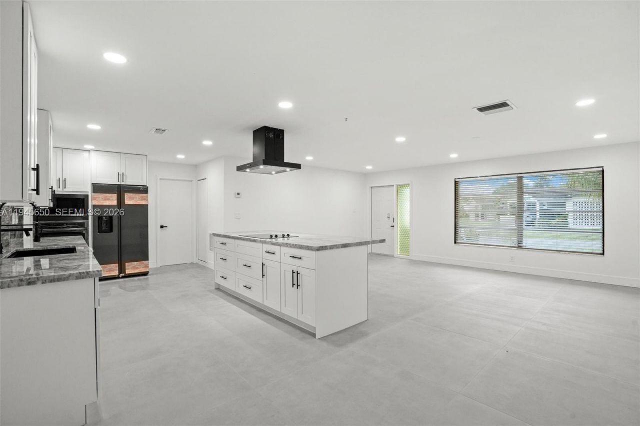 5805 NW 72nd Ave , Tamarac, FL 33321 Photo