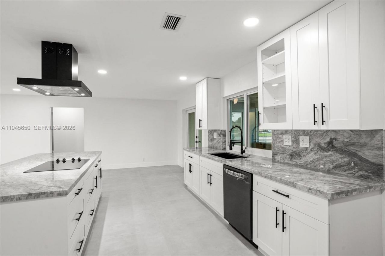 5805 NW 72nd Ave , Tamarac, FL 33321 Photo