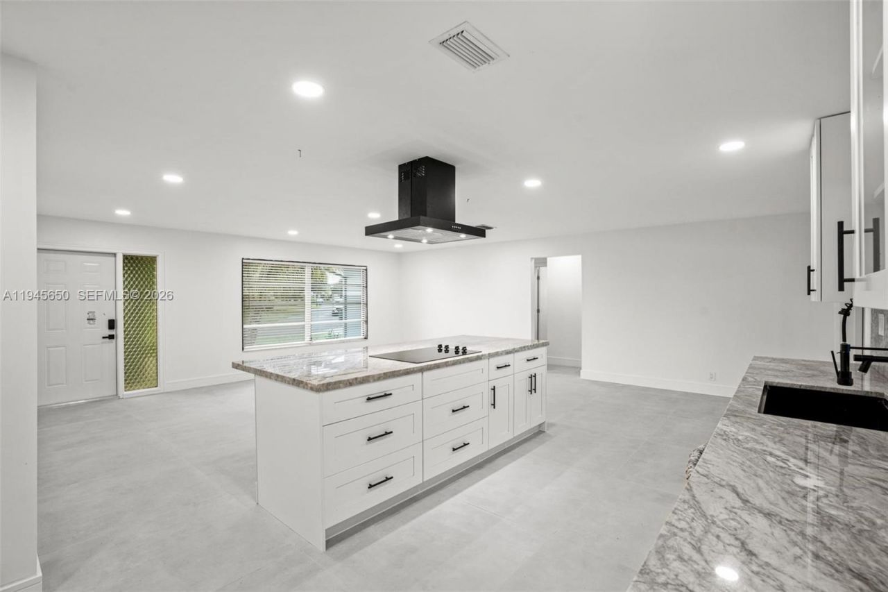 5805 NW 72nd Ave , Tamarac, FL 33321 Photo