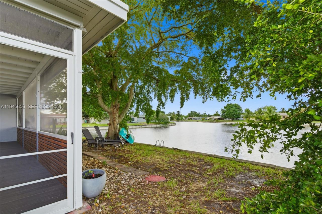 5805 NW 72nd Ave , Tamarac, FL 33321 Photo