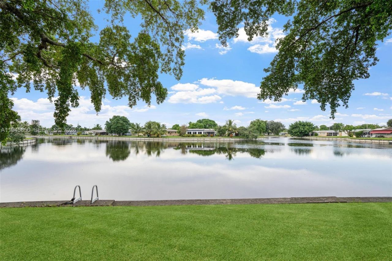 5805 NW 72nd Ave , Tamarac, FL 33321 Photo