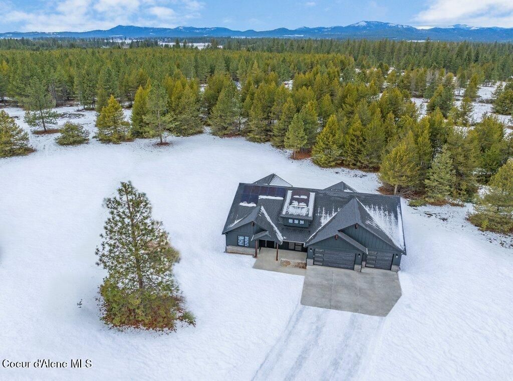 826 W Slaton Ln, Deer Park, WA 99006 Main Photo