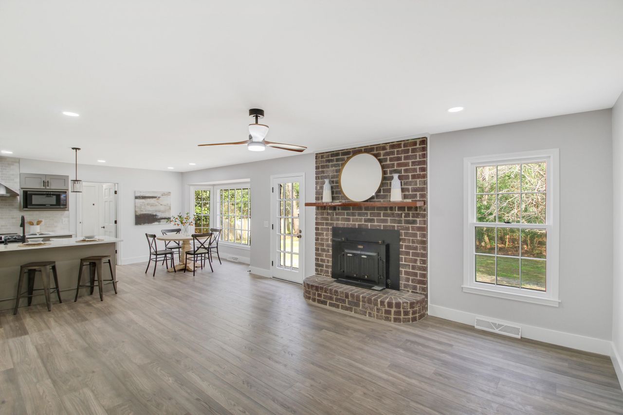 305 Mayfield Street Photo 14