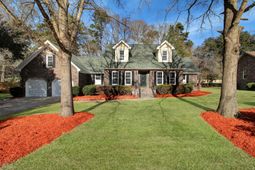 305 Mayfield Street photo 4