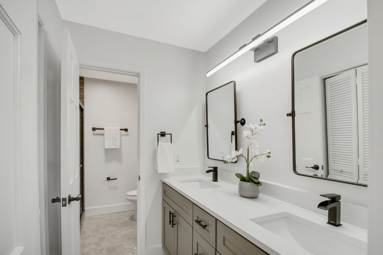 305 Mayfield Street Photo 25