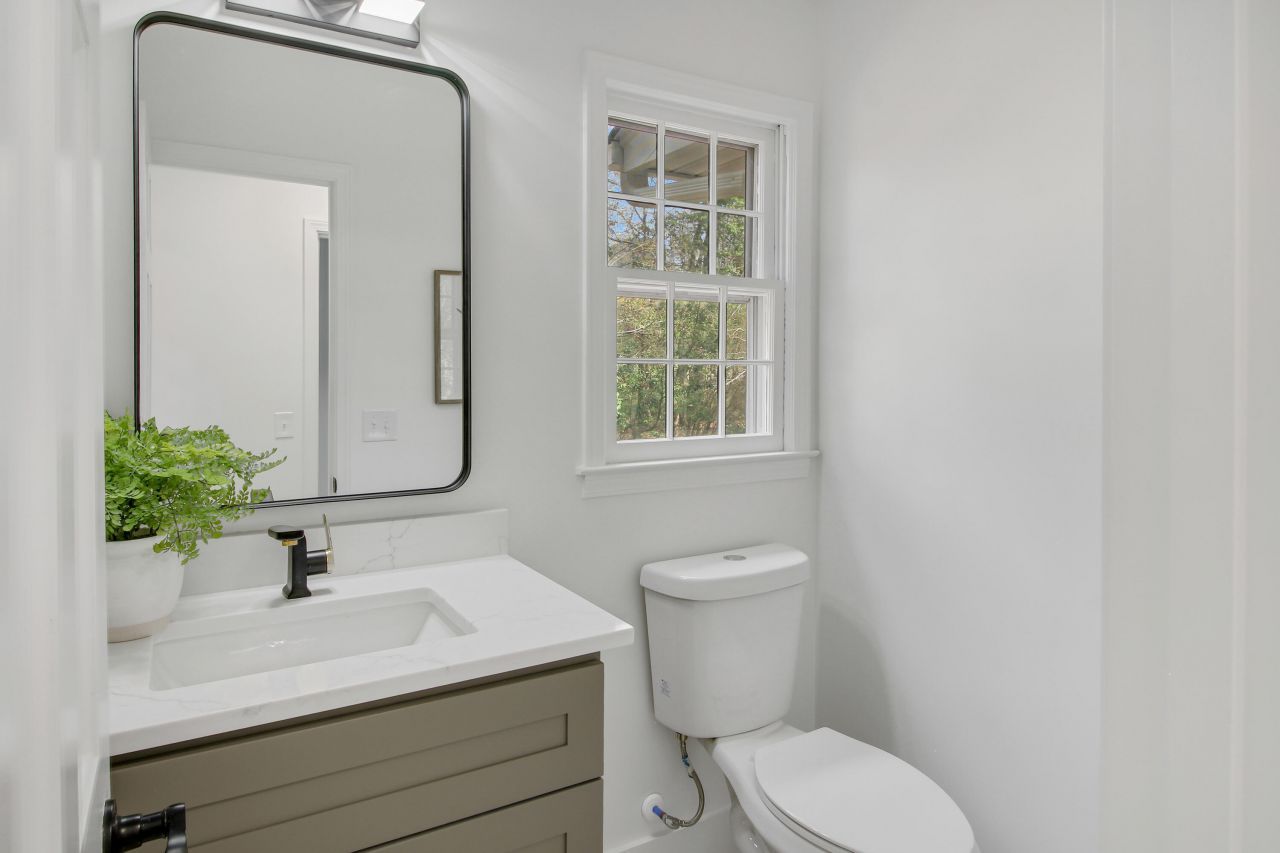 305 Mayfield Street Photo 32