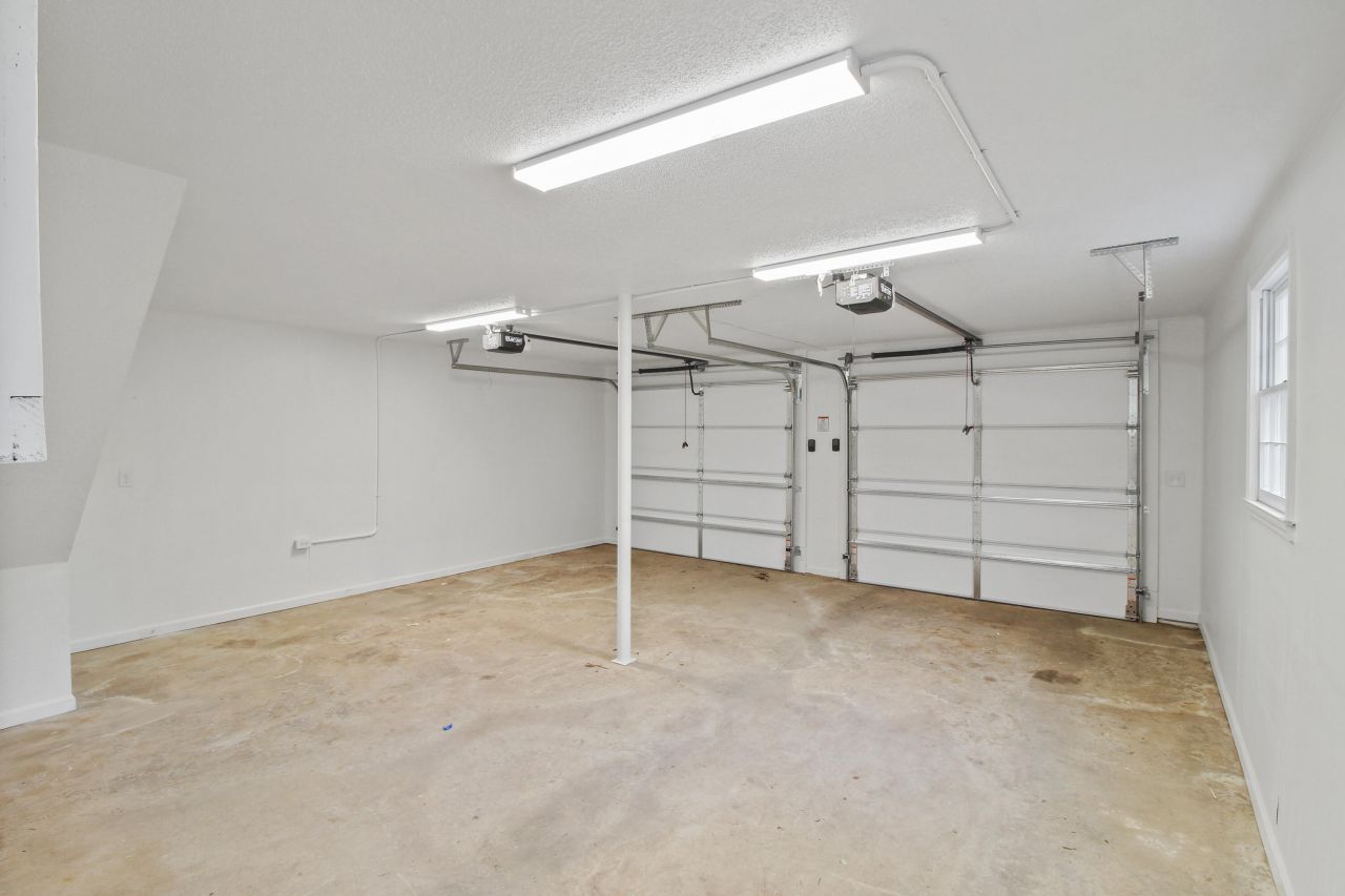 305 Mayfield Street Photo 33