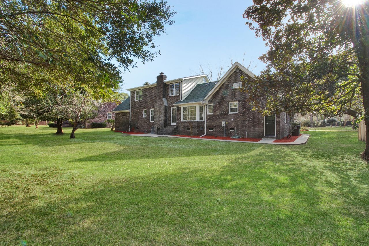 305 Mayfield Street Photo 35