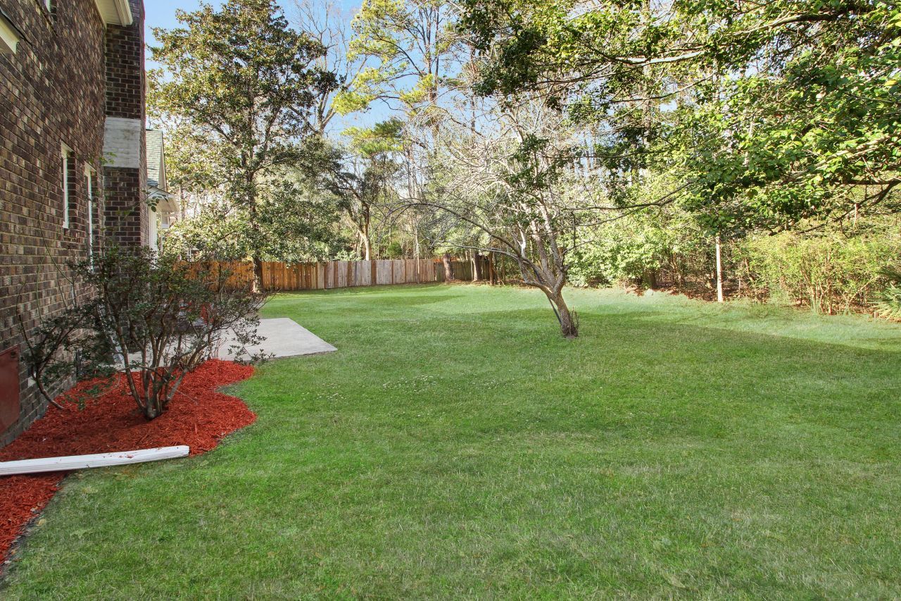 305 Mayfield Street Photo 36