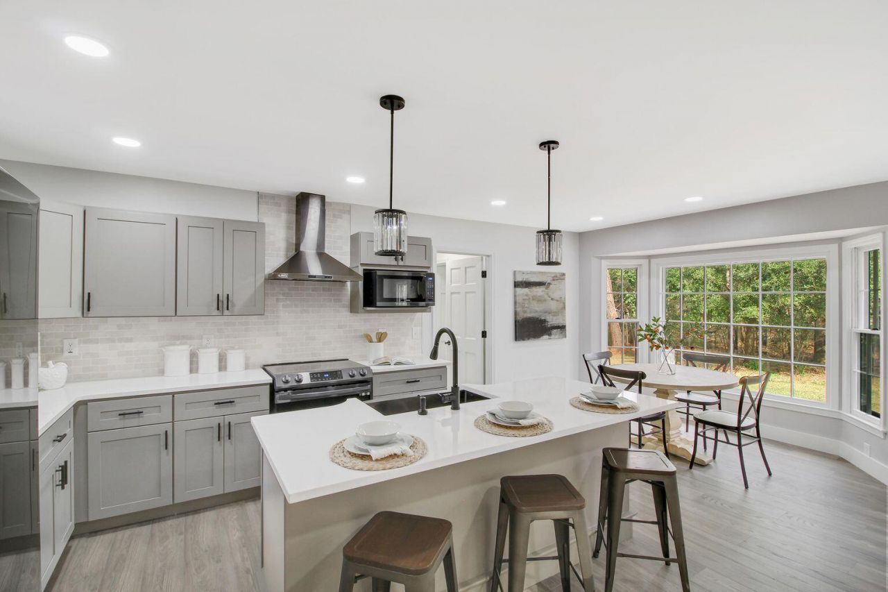 305 Mayfield Street Photo 4