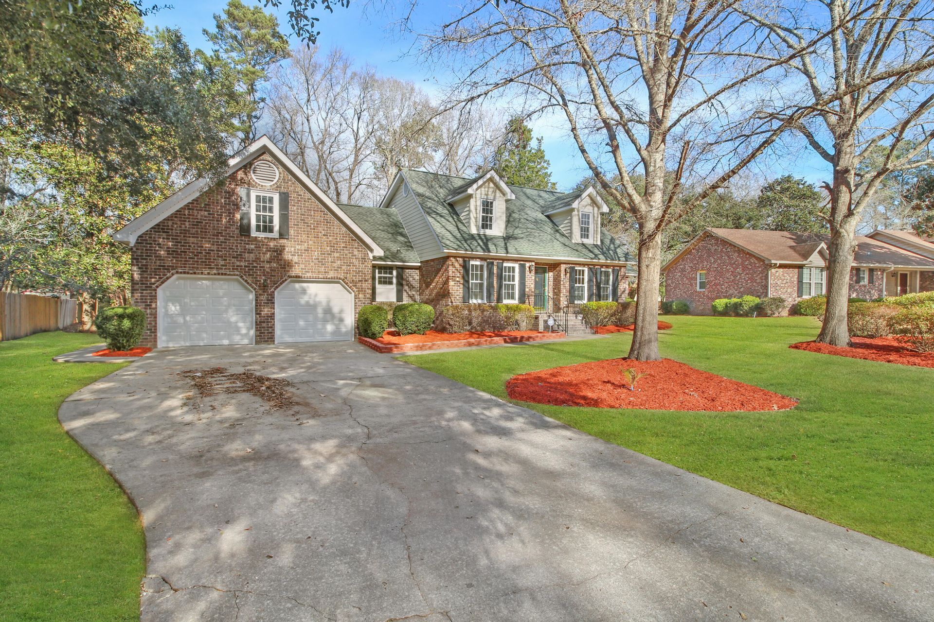 305 Mayfield Street Photo 5
