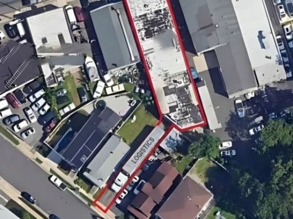 720 E Saint Georges Ave, Linden, NJ 07036
