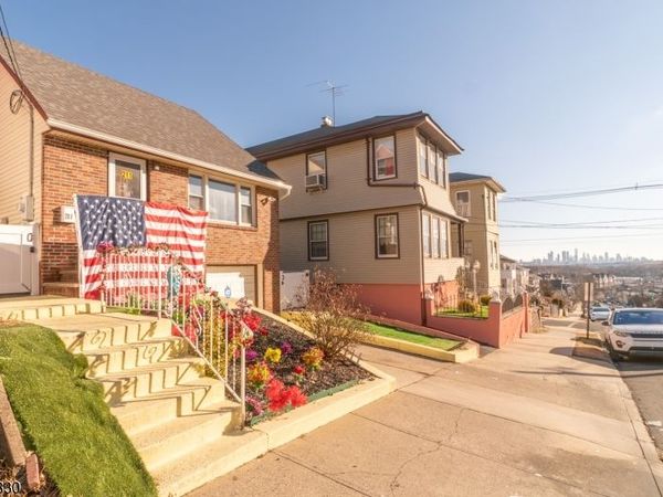 211 Bergen Ave, Kearny, NJ 07032
