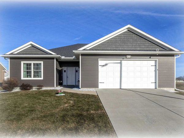 4620 W 11th Street, Davenport, IA 52804