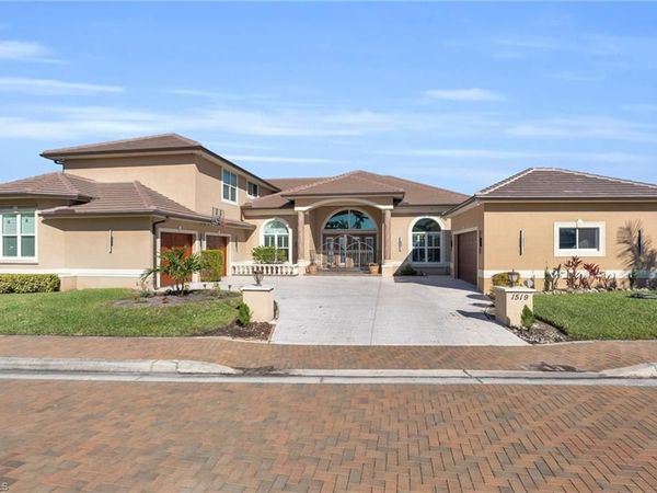 1519 HERMITAGE LN, CAPE CORAL, FL 33914