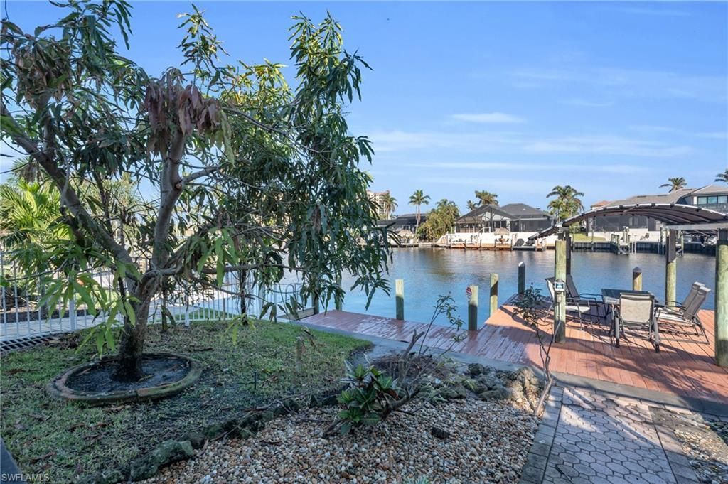 1519 Hermitage Ln, Cape Coral, FL 33914 Photo