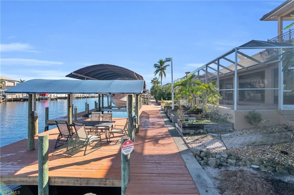 1519 Hermitage Ln, Cape Coral, FL 33914 Photo