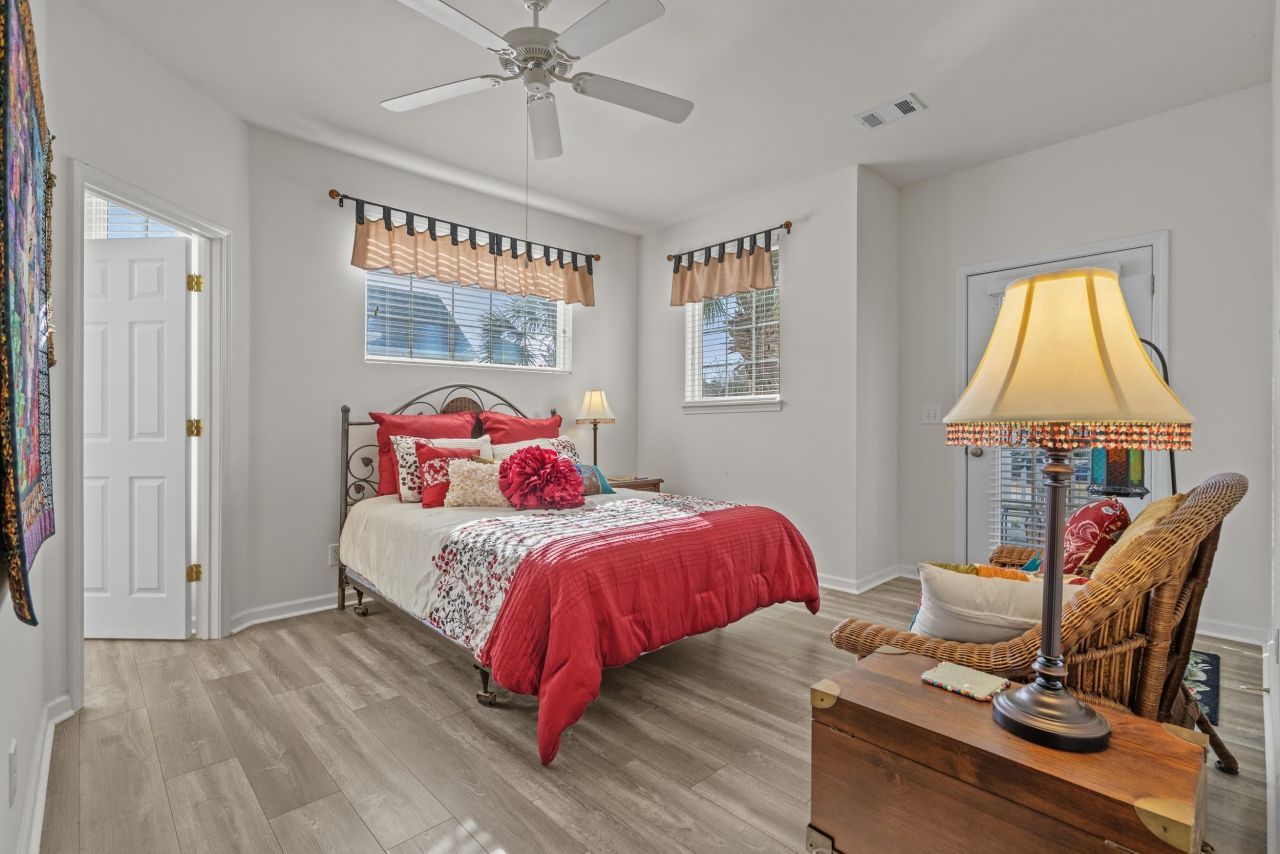 4436 Lady Banks Ln. Photo 11